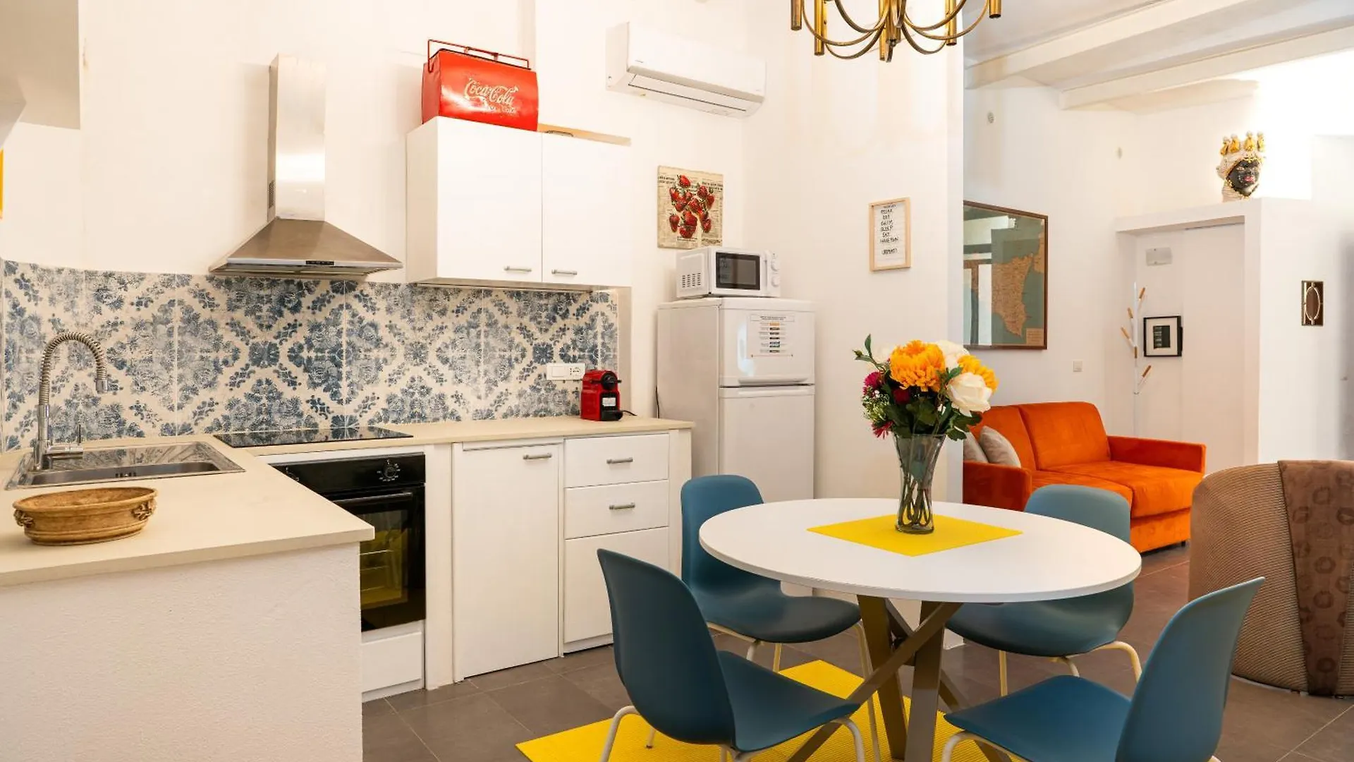Ortigia Courtyard Apartment By Ortigia Apartments Syracuse