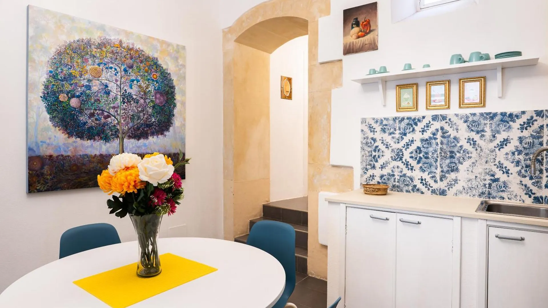 Ortigia Courtyard Apartment By Ortigia Apartments Syracuse