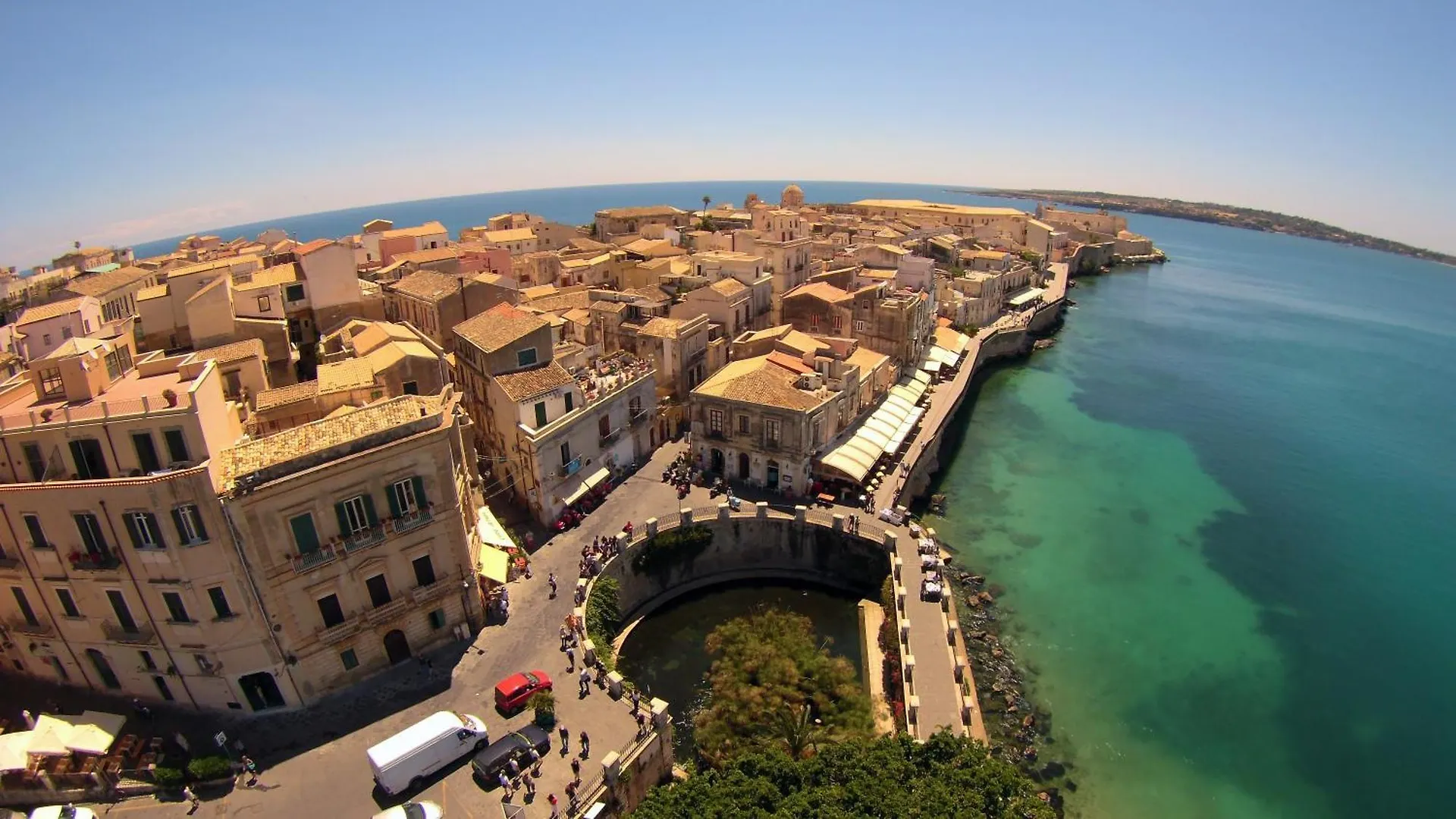 Ortigia Courtyard Apartment By Ortigia Apartments Syracuse